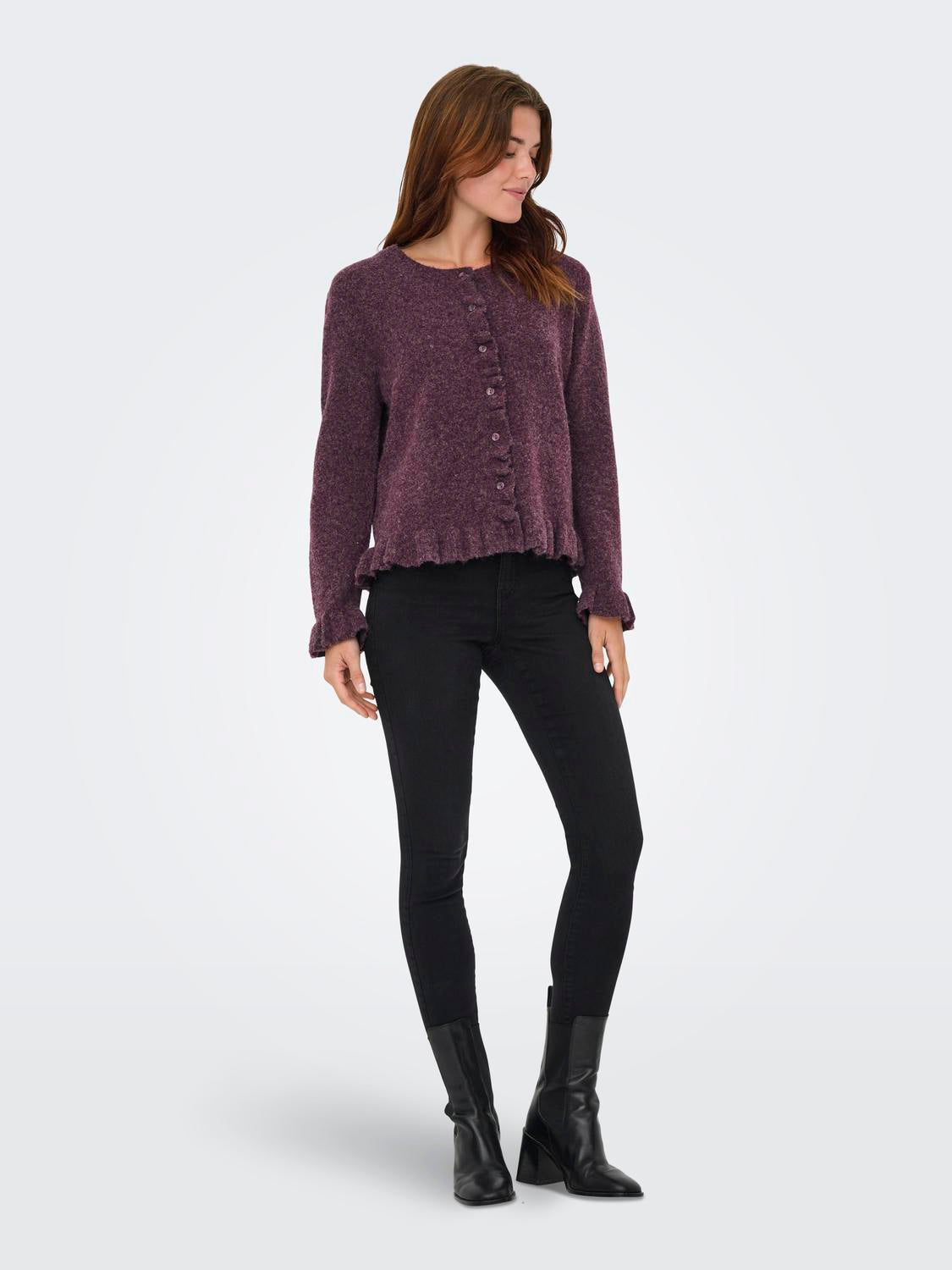 model_shot-front_full